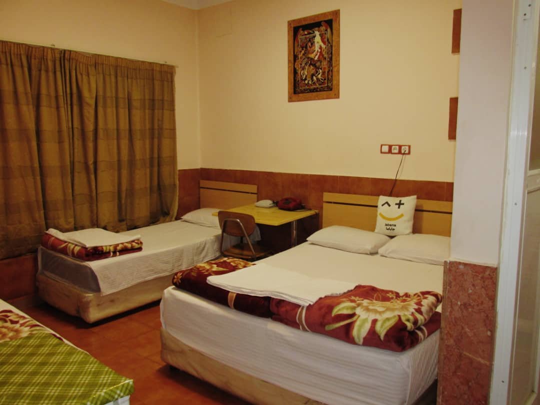 مهران ولیعصر - واحد سه تخته 4