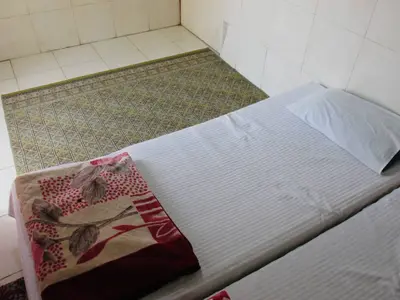 مسافرخانه ولیعصر - واحد دوتخته