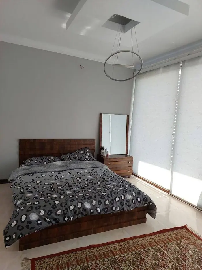 ویلا سه خوابه دوبلکس استخردار اقاقیا - اطاق خواب شماره ۱ با تخت دونفره 