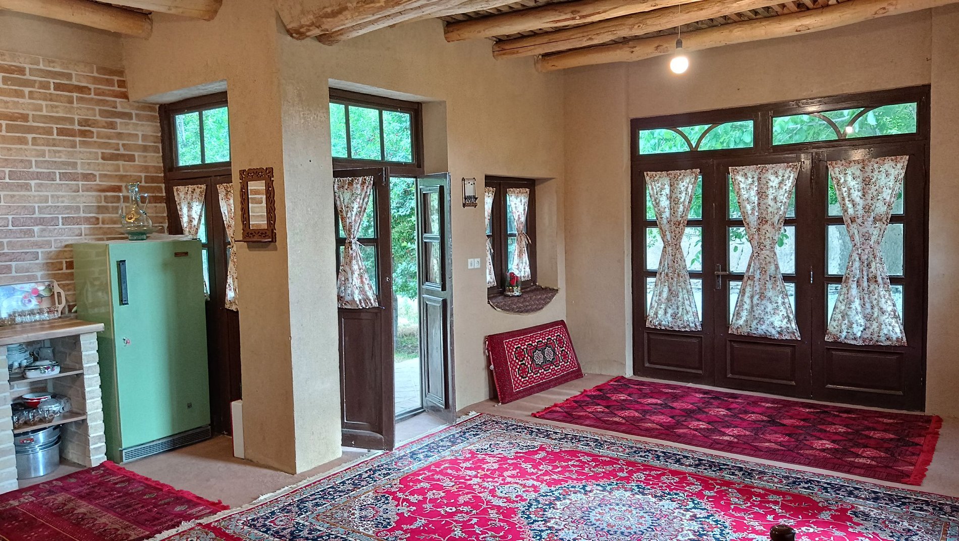 اقامتگاه سنتی بی بی خانم - واحد پذیرایی