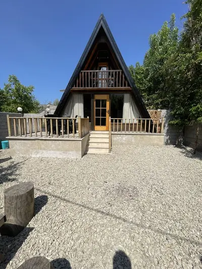 کلبه یک خوابه سوئیسی رز 3