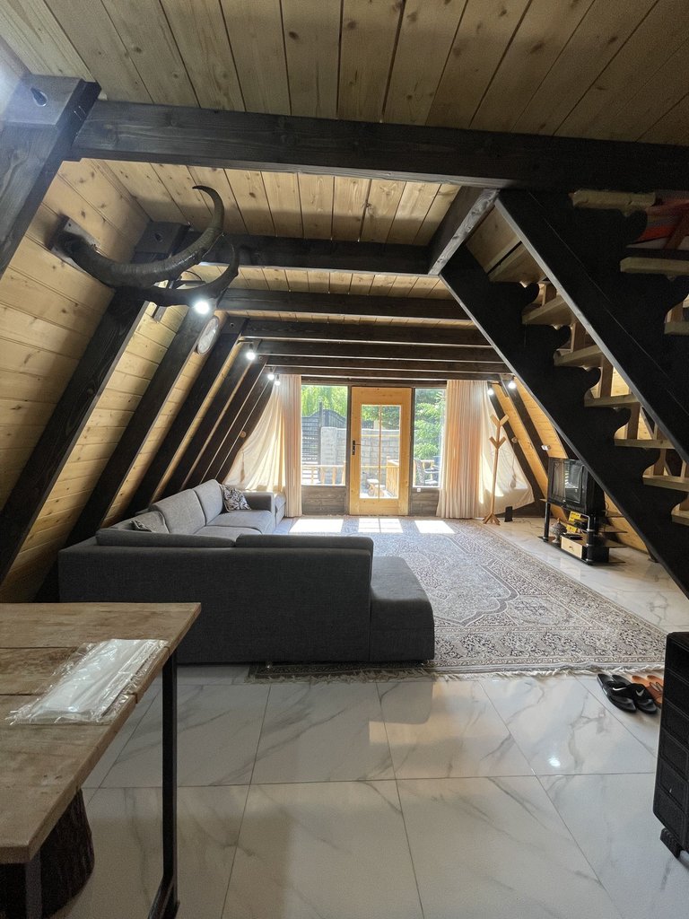 یک خوابه سوئیسی رز 3