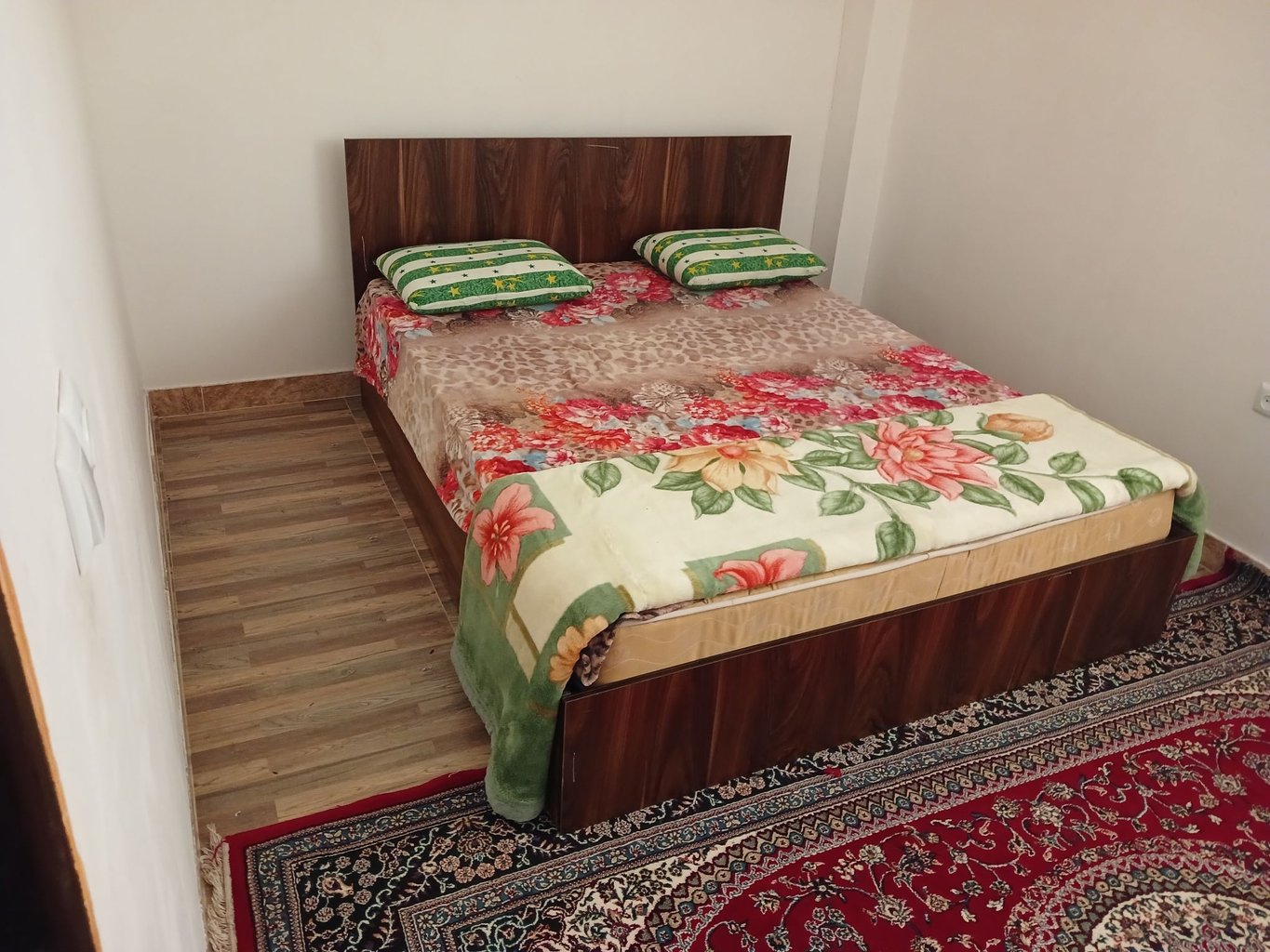 آپارتمان دوخوابه بهامین گسکر