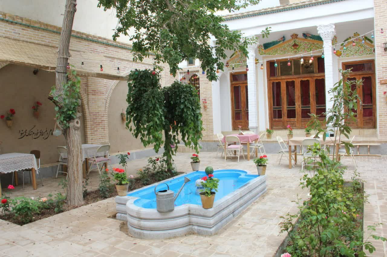 اقامتگاه سنتی حجه فروش - واحد فخرالنسا