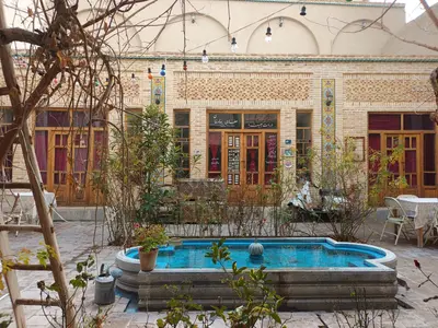 اقامتگاه سنتی حجه فروش - واحد شاه نشین