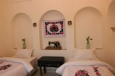 اقامتگاه سنتی حجه فروش - واحد میرزا علی