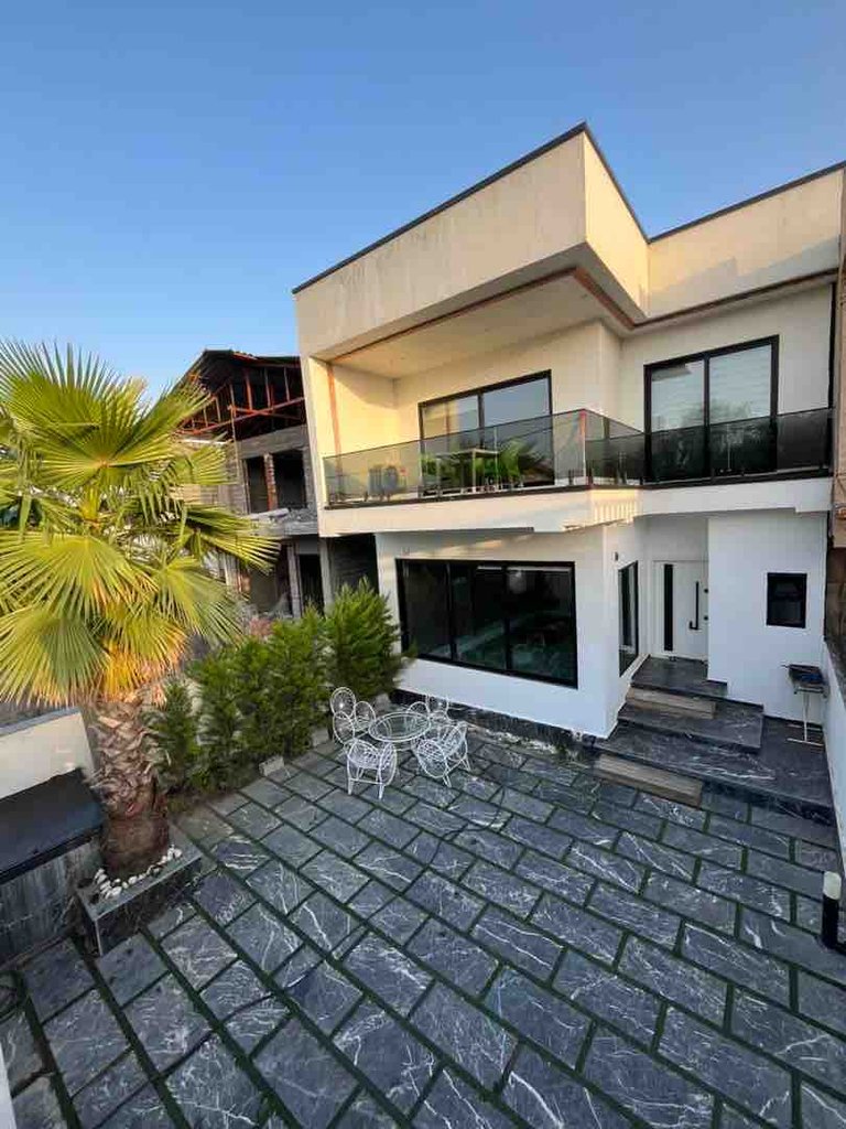 سه خوابه استخردار آبگرم پرایود