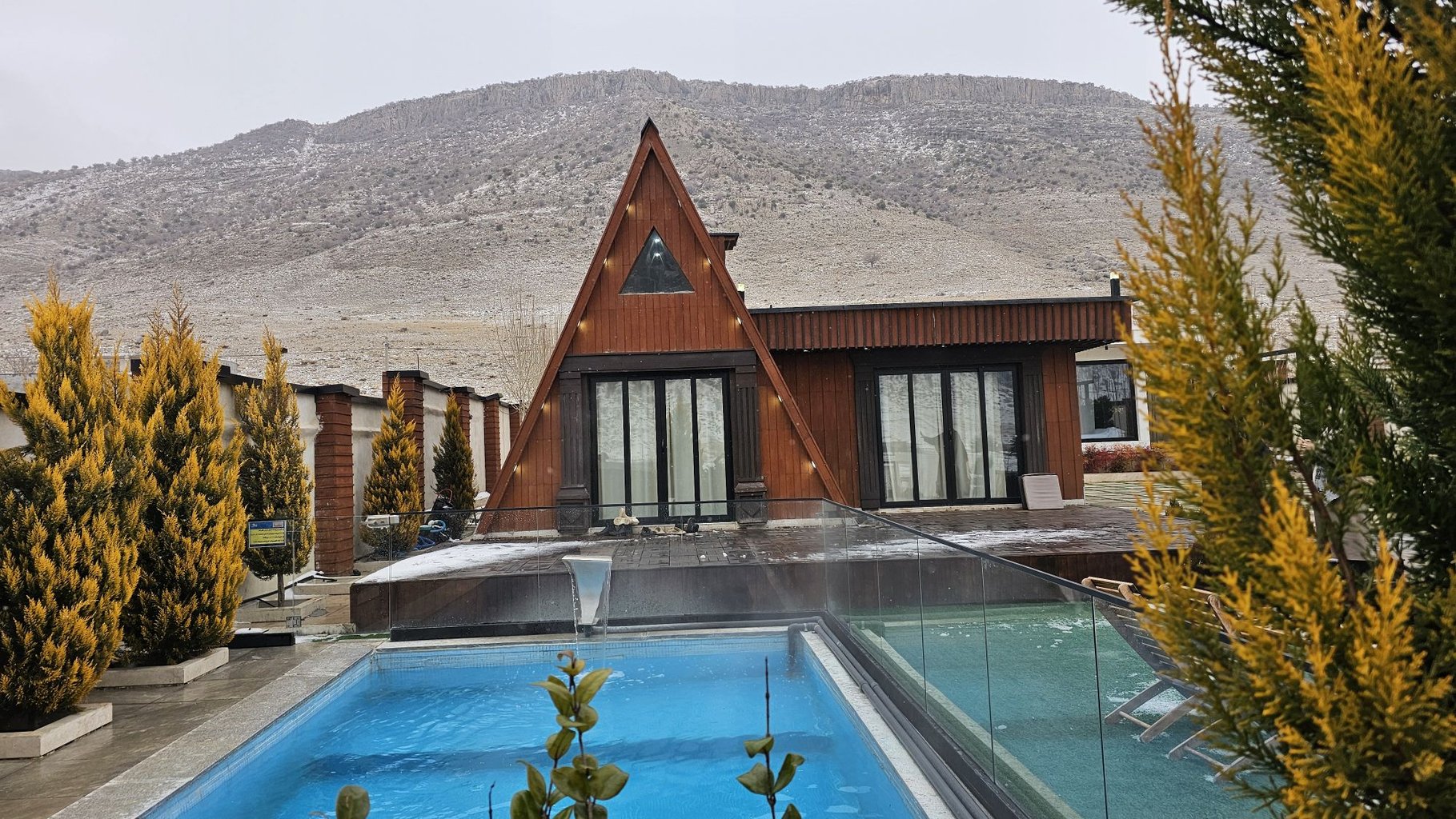 دوخوابه استخردار آبگرم دهکده 4