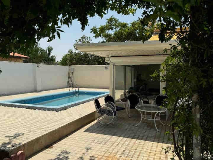 یک خوابه استخردار سبز نفس