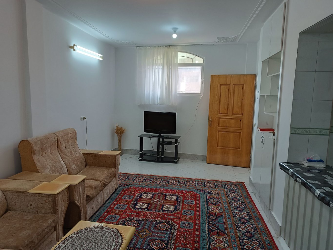 آپارتمان دوخوابه عنایت