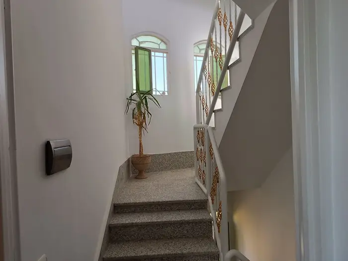 آپارتمان دوخوابه عنایت