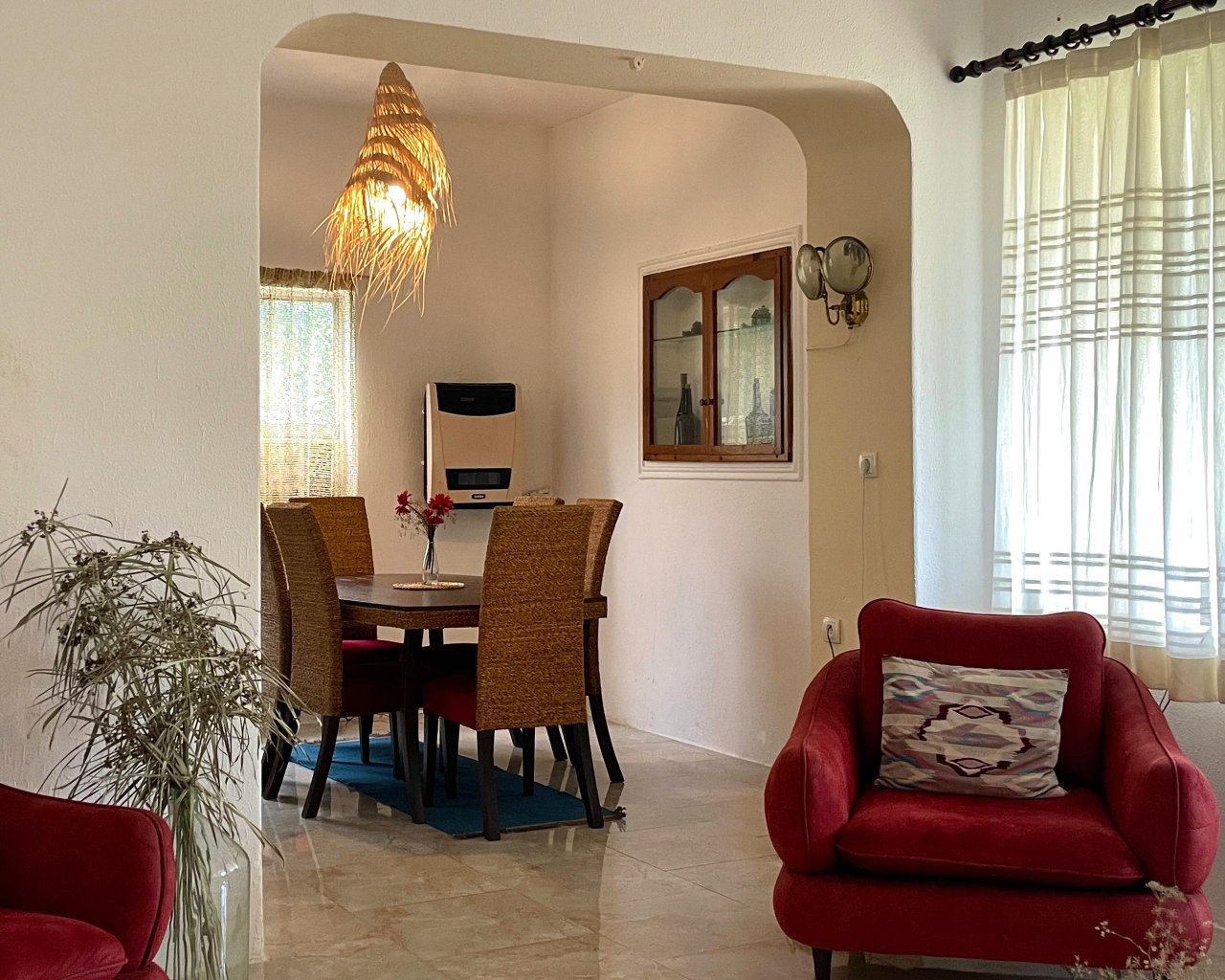 ویلا سه خوابه جنگلی خانه باغ