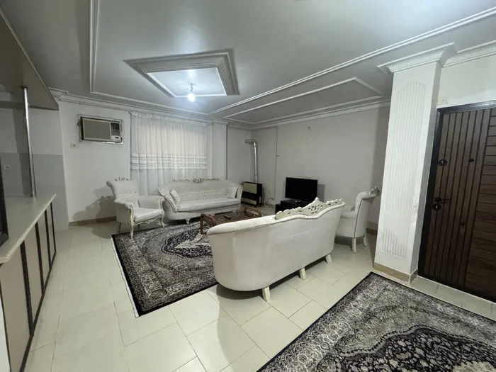 آپارتمان دوخوابه بارونی