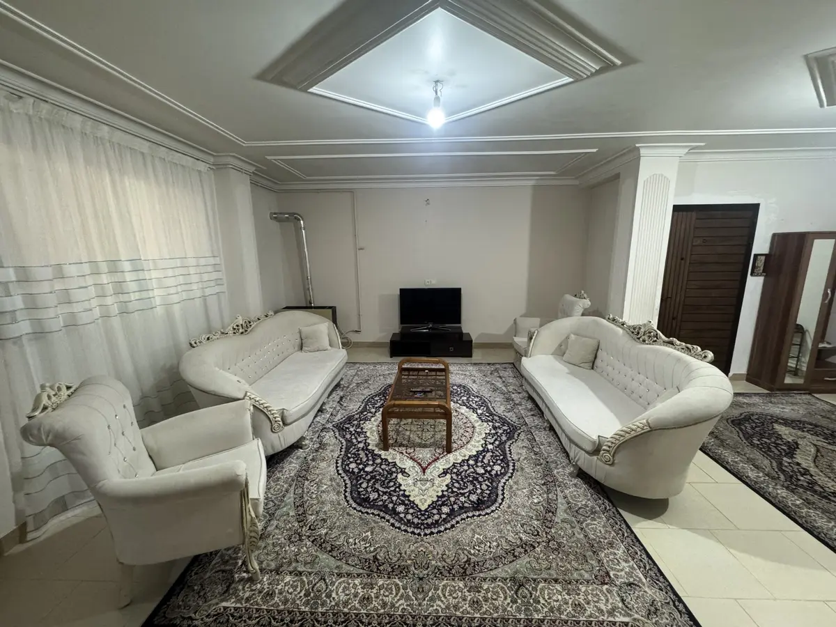 آپارتمان دوخوابه بارونی