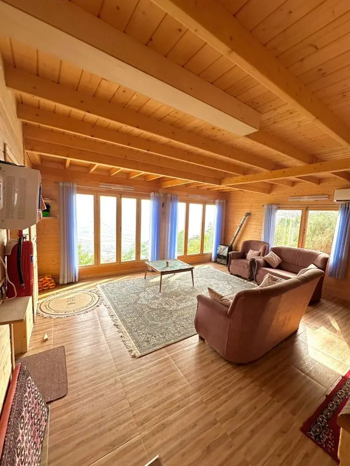 کلبه سه خوابه چشم انداز 2