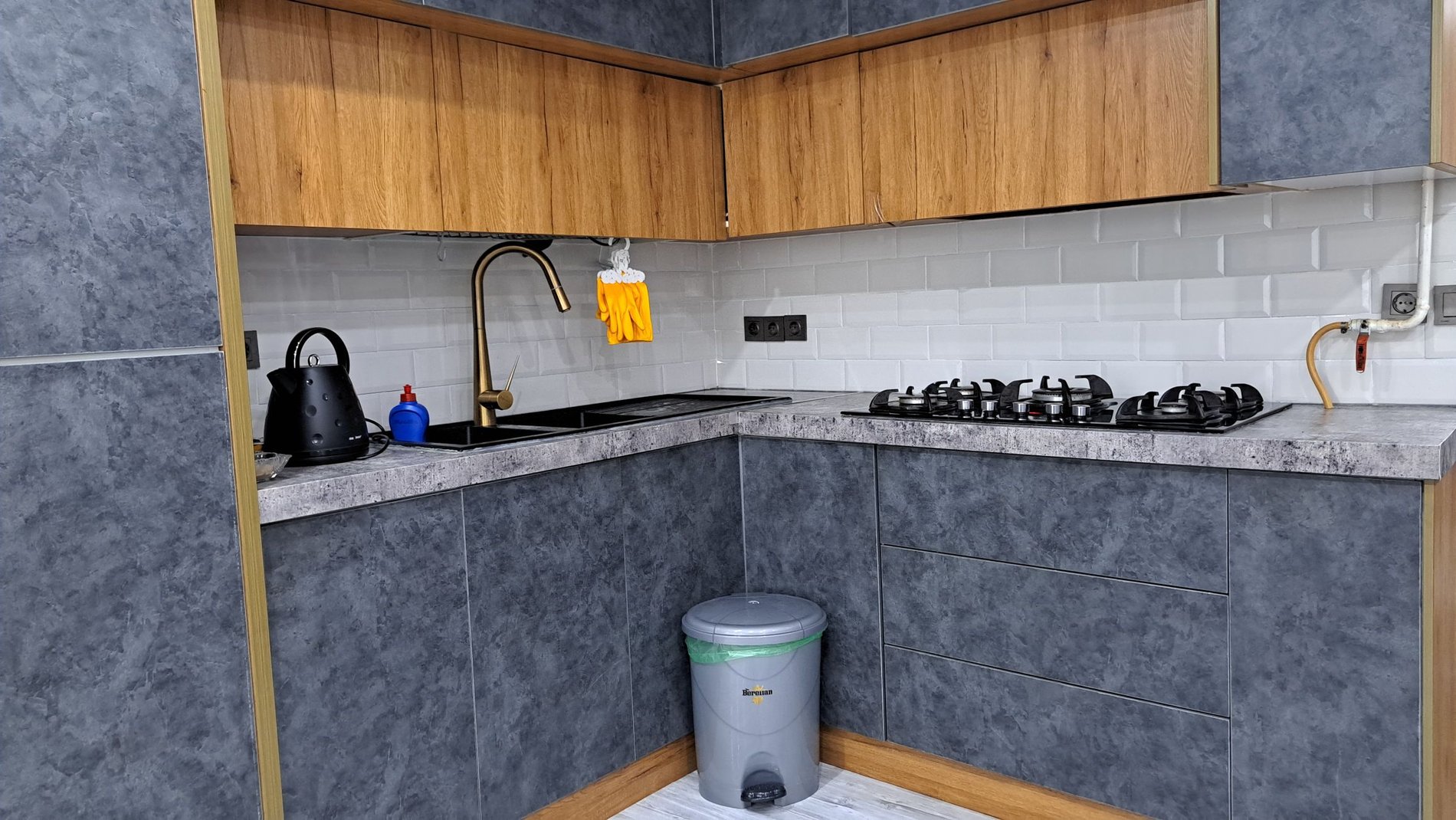 آپارتمان دوخوابه قاصدک