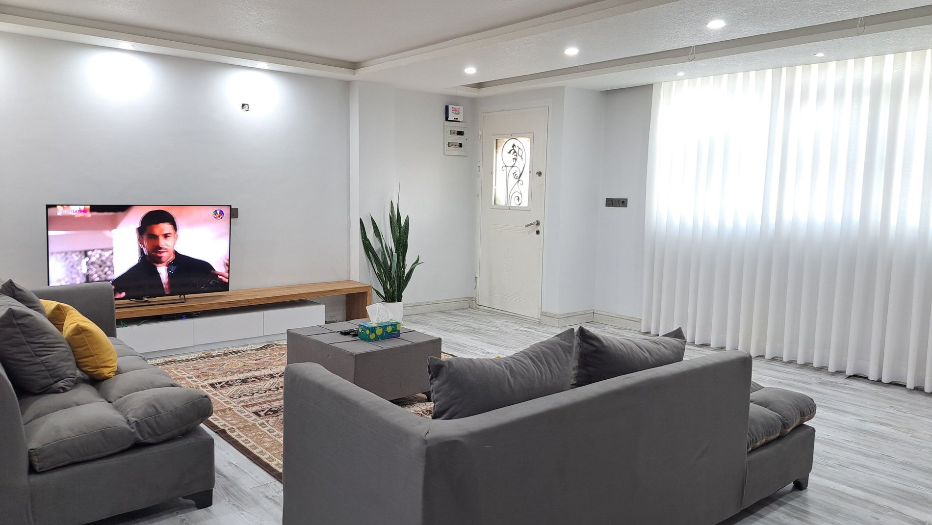 آپارتمان دوخوابه قاصدک