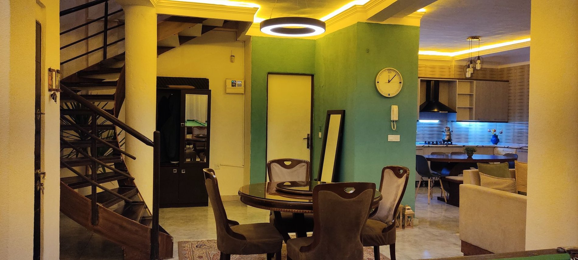 سه خوابه استخردار آبگرم مهر و ماه