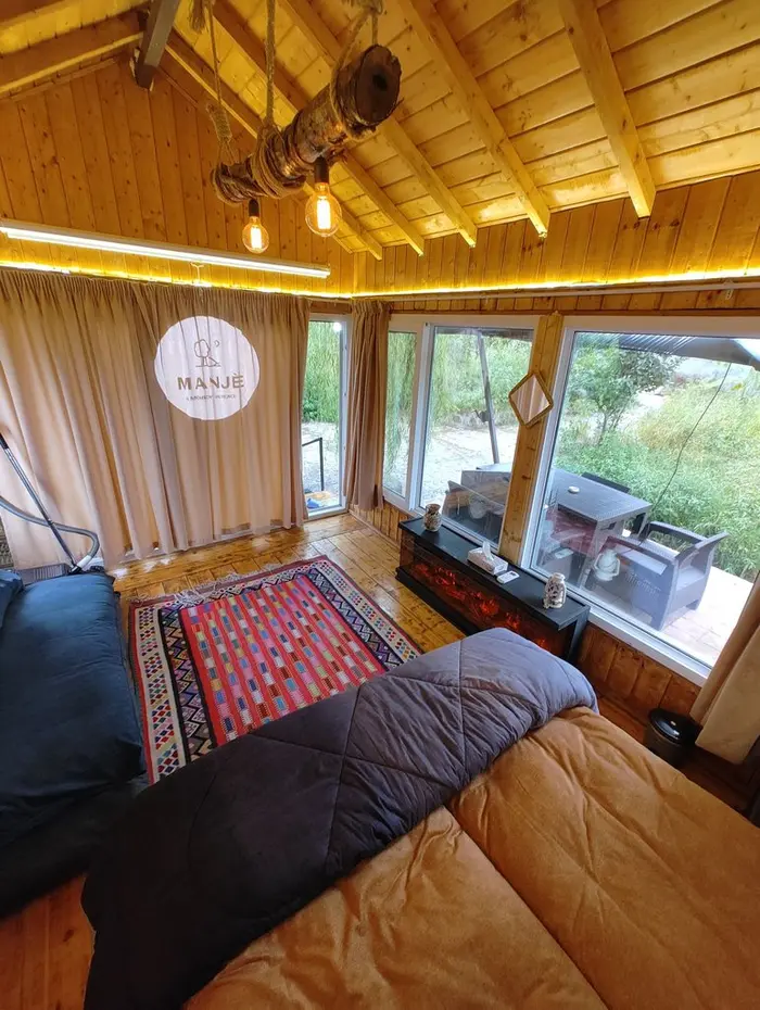 کلبه فلت جنگلی مانژه