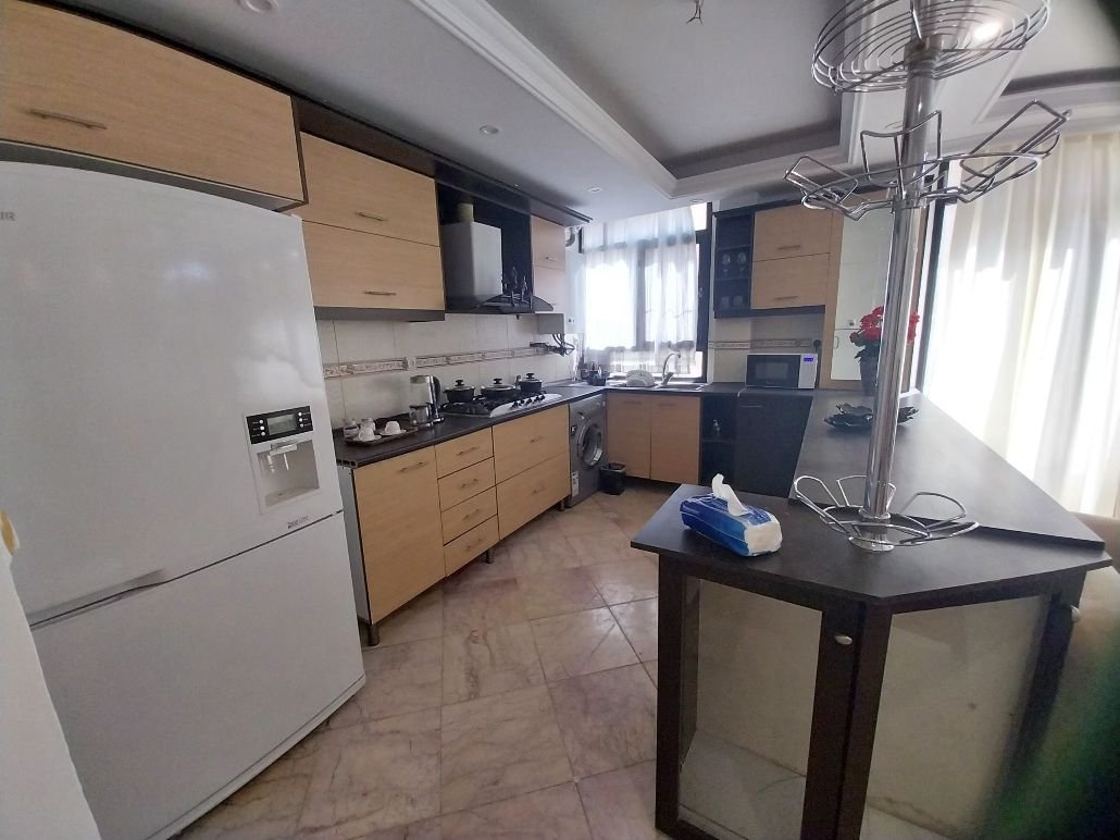 آپارتمان دوخوابه روشا واحد یلدا نجات الهی