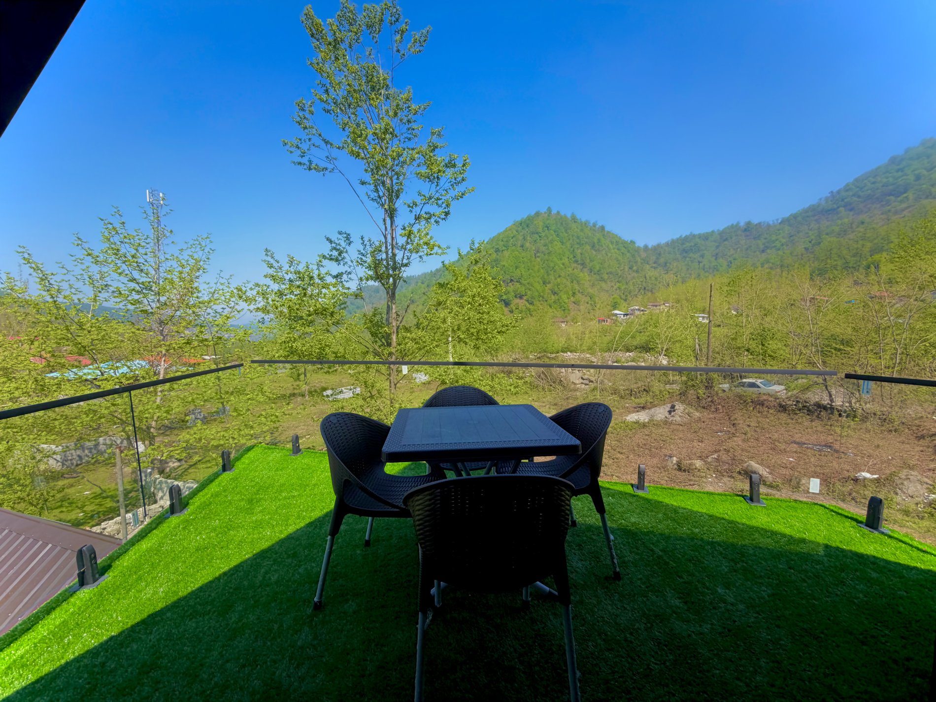 ویلا دوخوابه جنگلی سوئیسی دوبلکس جکوزی دار فرید