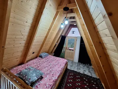 کلبه یک خوابه جنگلی سوئیسی فرحان