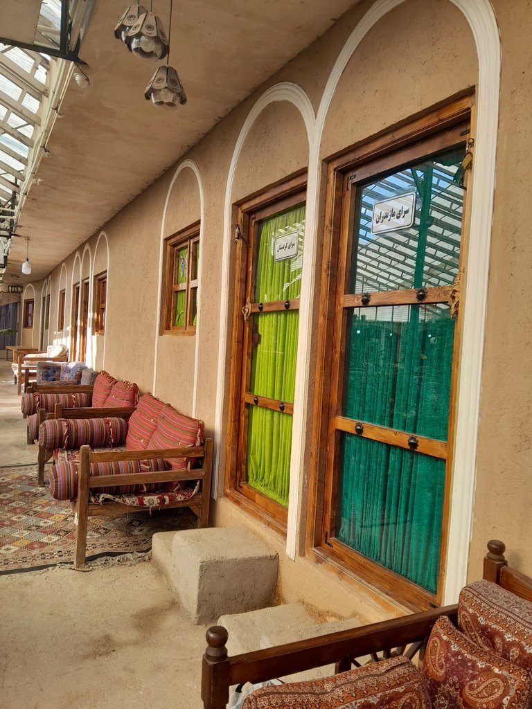 بوم گردی سیمرغ فیروزکوه - واحد سرای خوزستان