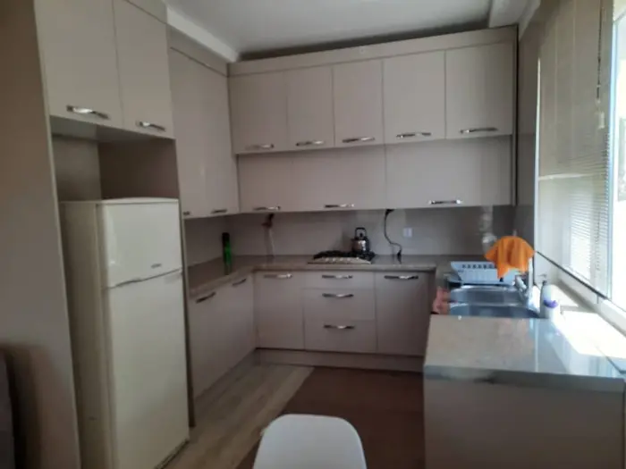 دوخوابه سرای سرسبز - آشپزخانه