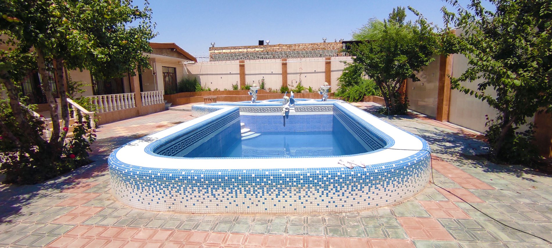 ویلا یک خوابه استخردار آبگرم گلایل 4 - استخر روباز