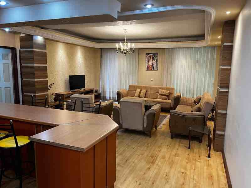 آپارتمان دوخوابه شاهین 18