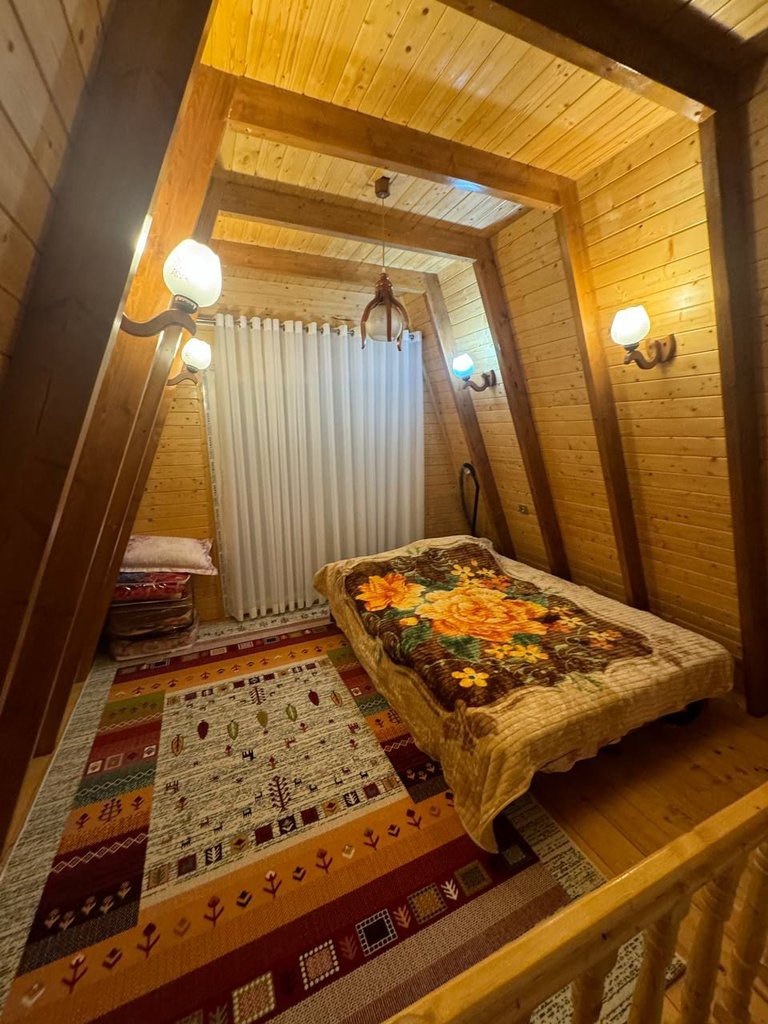 یک خوابه استخردار آبگرم سوئیسی رز