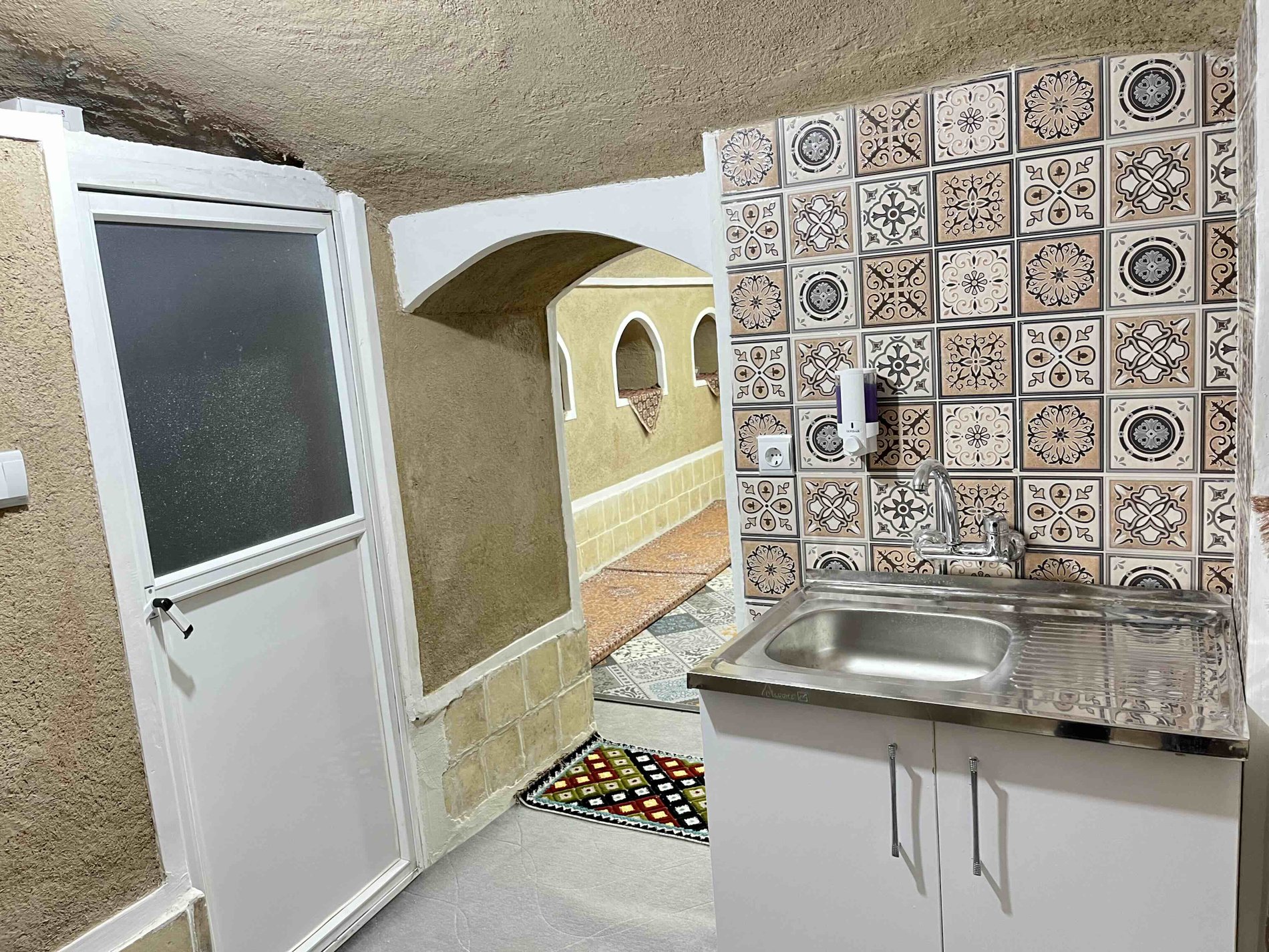 دلنوازان - واحد شاه نشین ١