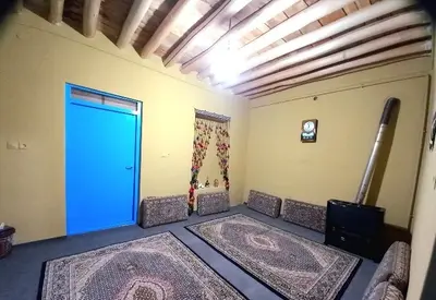 اقامتگاه سنتی سه خوابه زانیار