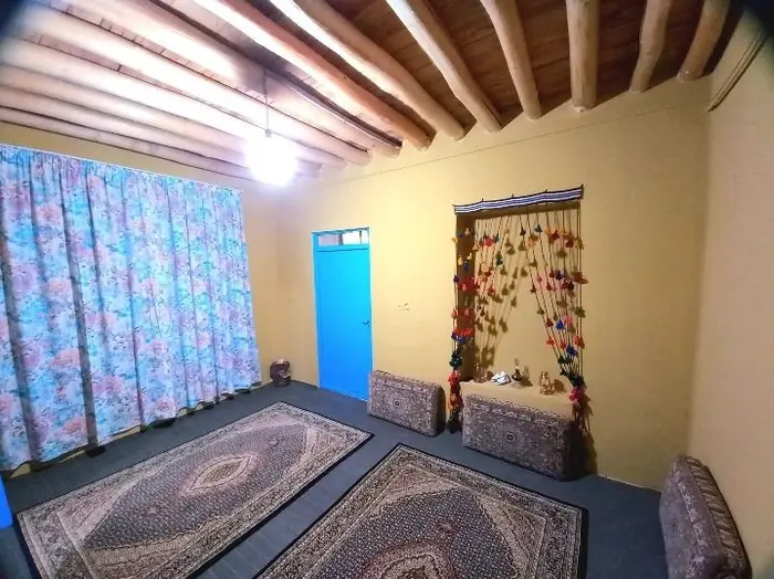 اقامتگاه سنتی سه خوابه زانیار