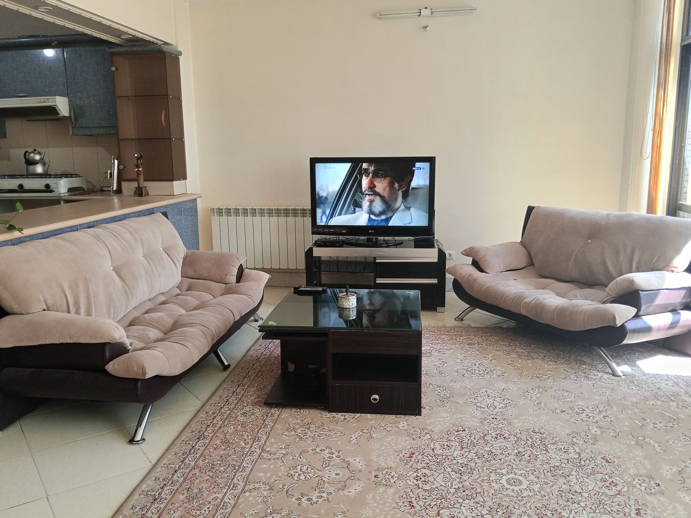 آپارتمان دوخوابه سیاوش2