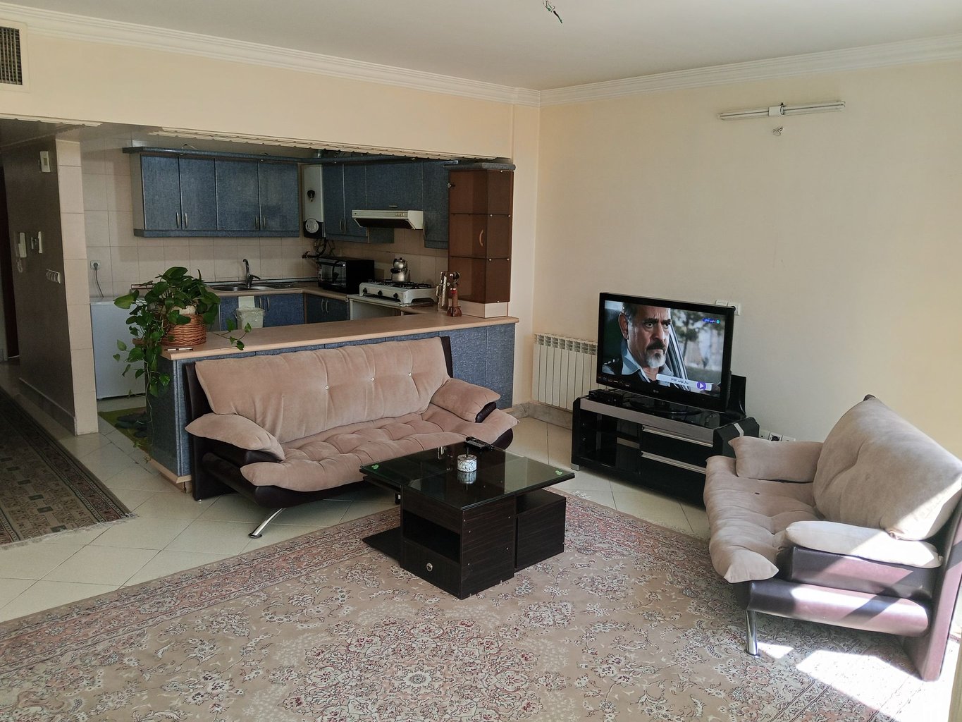 آپارتمان دوخوابه سیاوش2