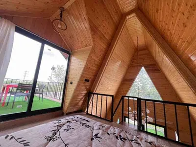 کلبه دوخوابه سوئیسی استخردار آبگرم سیرجارون