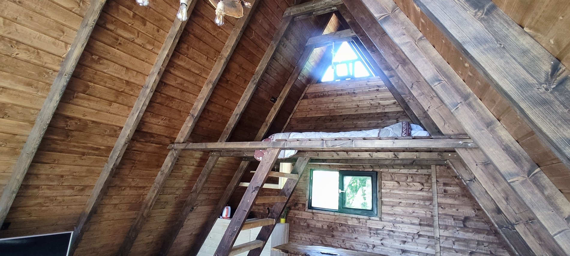 یک خوابه سوئیسی سرزمین سبز