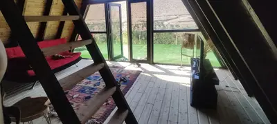 کلبه یک خوابه سوئیسی سرزمین سبز