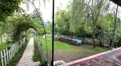 کلبه دوخوابه جنگلی استسر