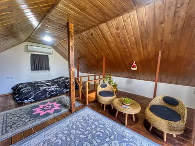 کلبه یک خوابه جنگلی جکوزی دار ایت