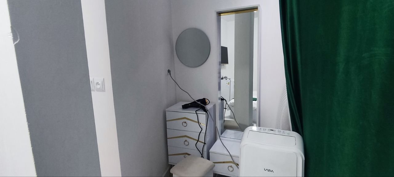 فلت کایرا 10