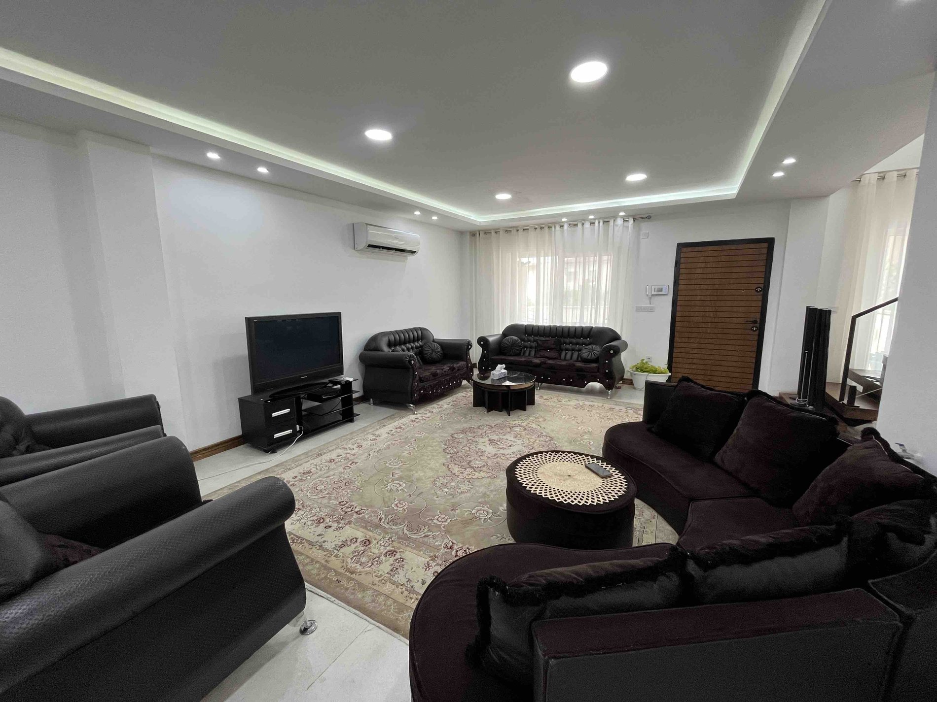 ویلا دوخوابه كلاسیک ميلانو