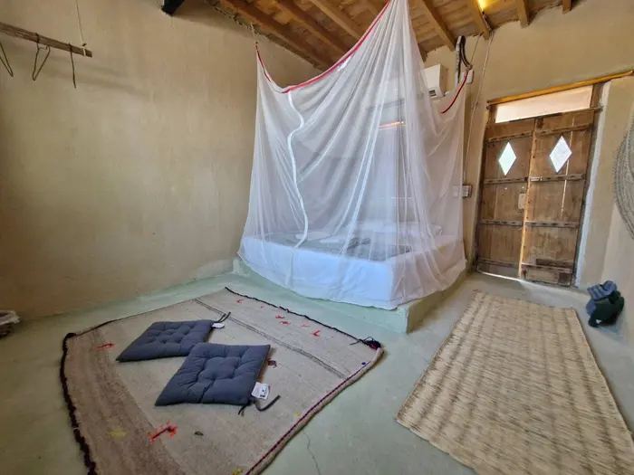 بوم گردی نقش - واحد نظر