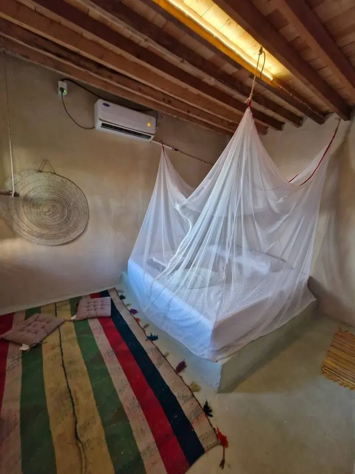 بوم گردی نقش - واحد طرب