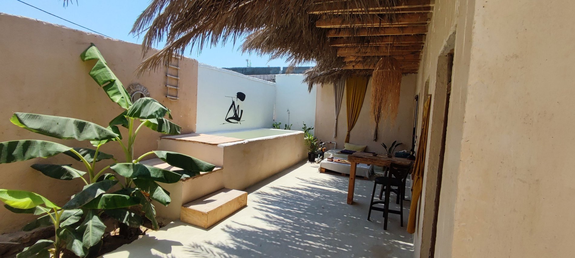 بومگردی نقش - واحد نظر