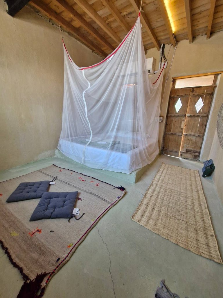 بومگردی نقش - واحد نظر