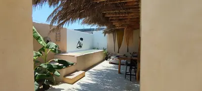 بومگردی نقش - واحد گوشواره