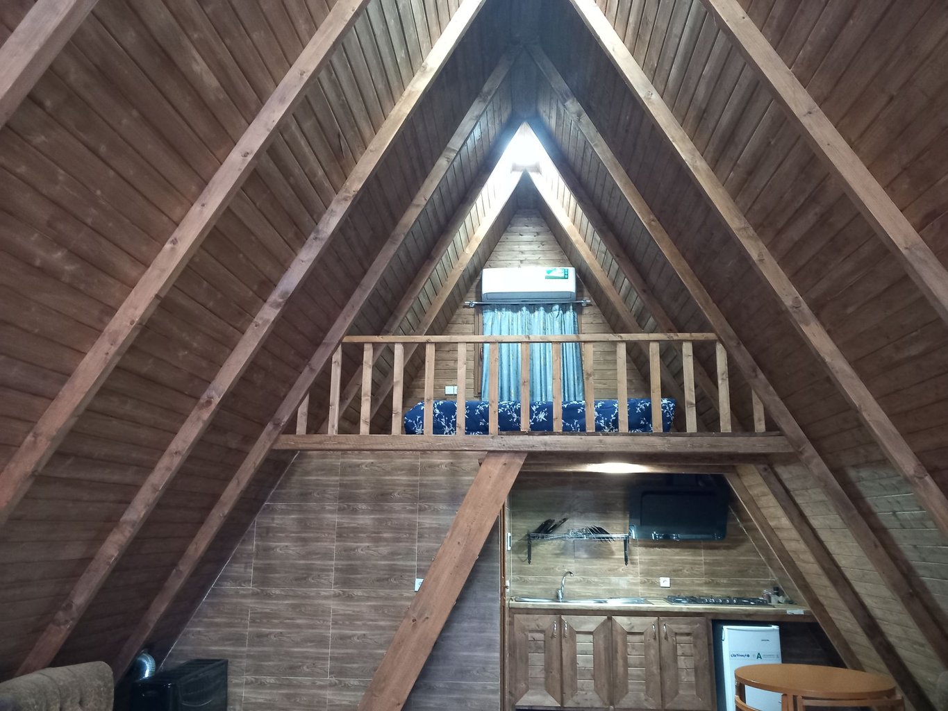 یک خوابه سوئیسی جکوزی دار دوقلو ها