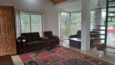 کلبه یک خوابه جنگلی کنار واحد 103